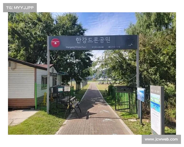 首尔汉江发呆大赛吸引近五千队参赛 通过心率监测选出最强休息大师 首尔汉江发呆大赛吸引近五千队参赛 通过心率监测选出最强休息大师