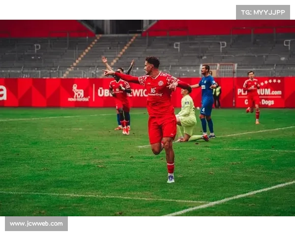 阿米里点球冷静施射，美因茨追分希望重燃